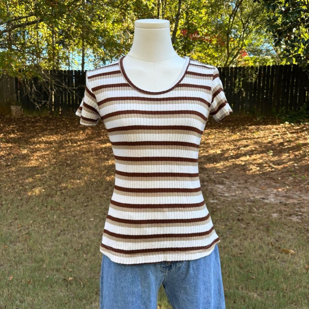 90s vintage Italian Club brown striped ribbed top 🏹